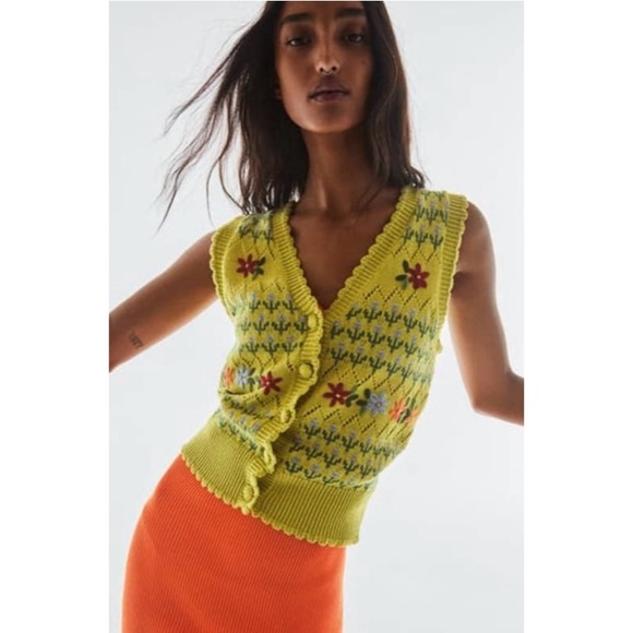 Zara Sweaters - Zara V-Neck Knit Sweater Vest Green Floral Button Down Small